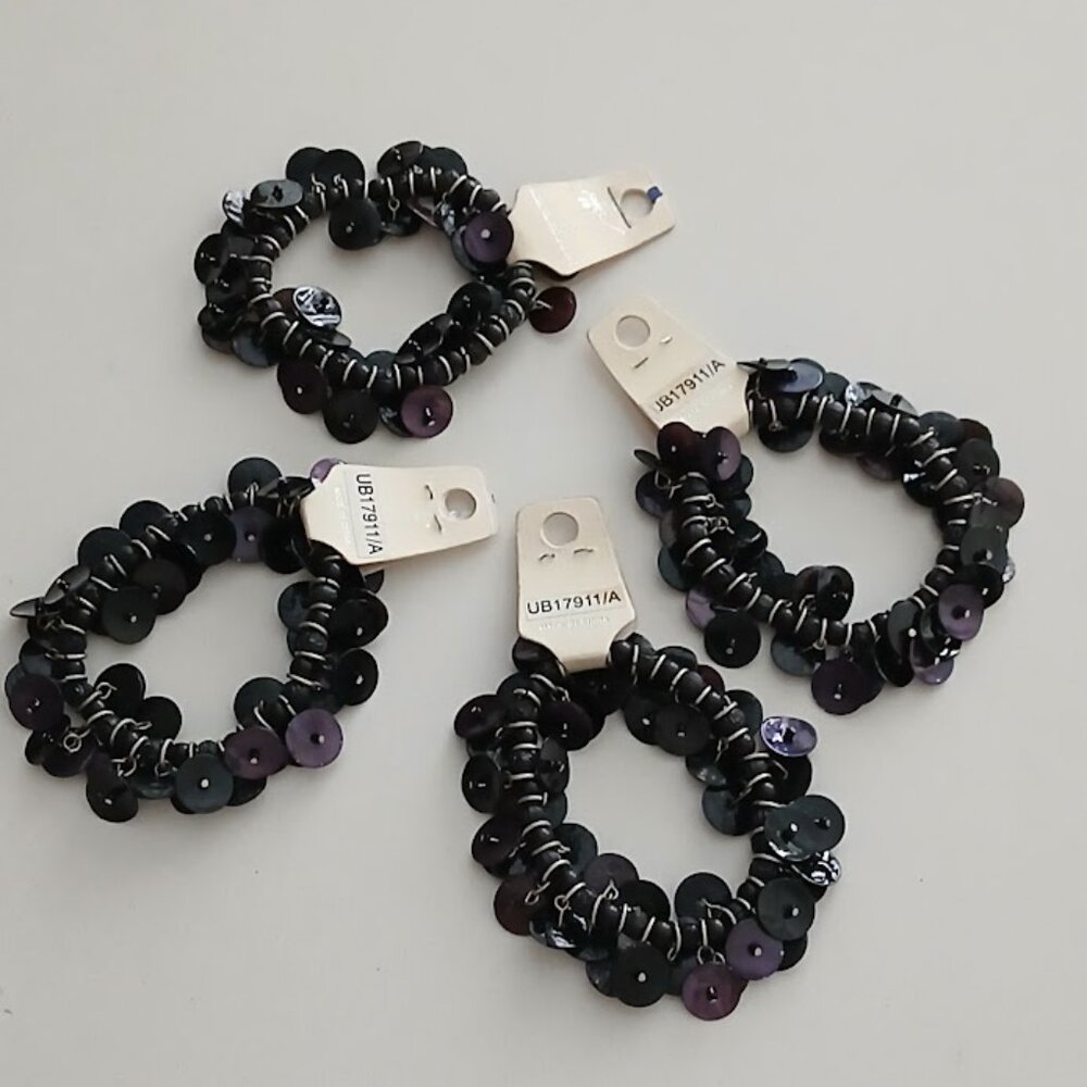 Bangles - Black Beads & Paillettes - flexible size S/M - NEW (4 pcs)